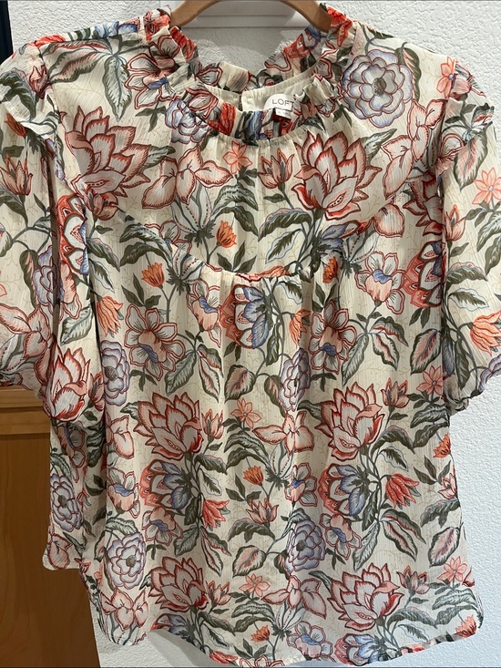 LOFT Tops - LOFT Cream Floral Ruffle-Neck Short Sleeve Blouse XL